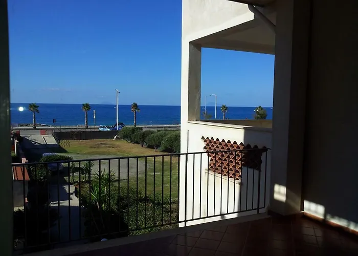 לינה וארוחת בוקר Dora Capo dʼOrlando